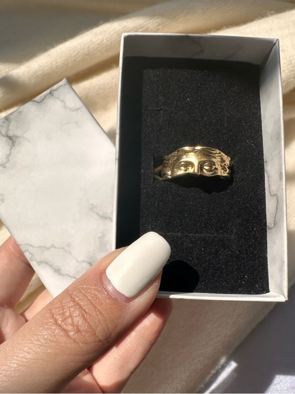 vintage vibe abstract face gold ring